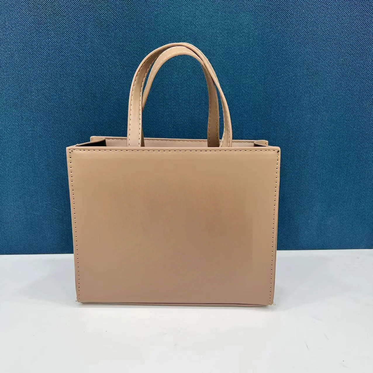 Hf3fc8887d48c4c48a662b943978f22f9I.webp European and American Trendy Women's Tote Bag Custom logo Outdoor Shopping Working PU Handbag - Khaki, customization - Image 1